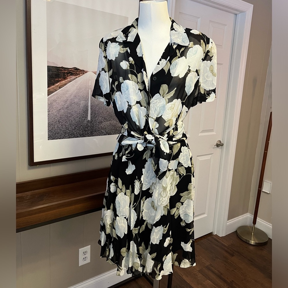 Ellen Tracy vintage skirt set. Please see all photos. White top not included.